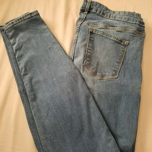 Old Navy Rockstar with Built-in Sculpt